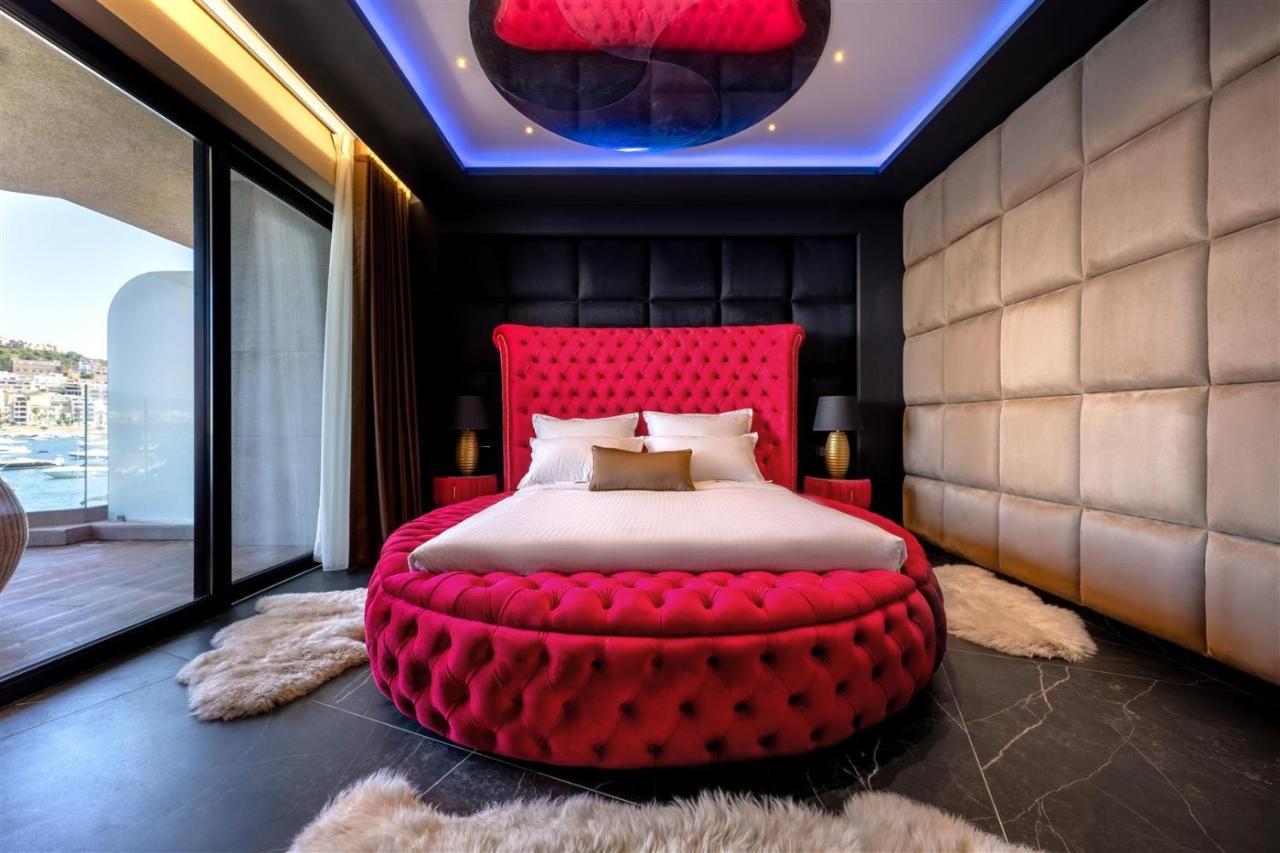 Damare & Hotel